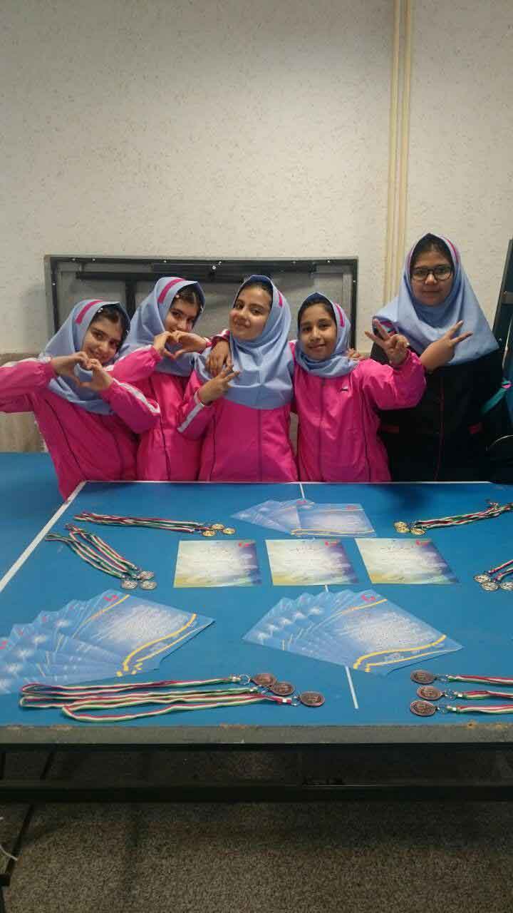 کسب مقام قهرمانی تیمی مسابقات شطرنج - آموزش و پرورش ناحیه ۳ مشهد